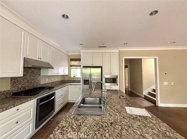 Building Photo - 80 Ashdale
