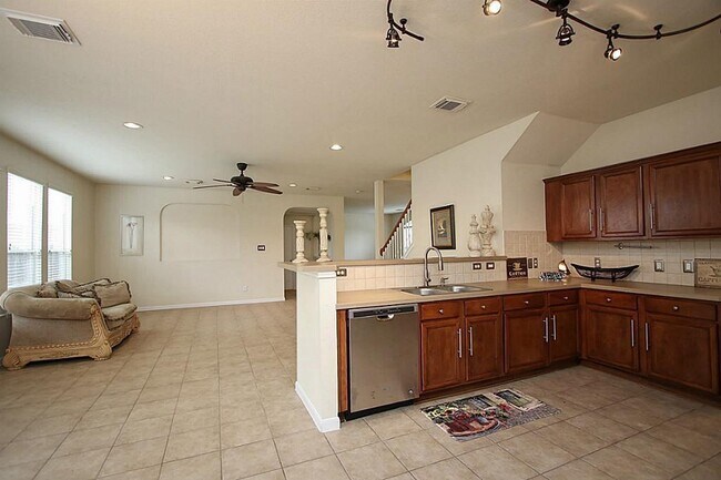 Building Photo - 29619 S Legends Bend Dr