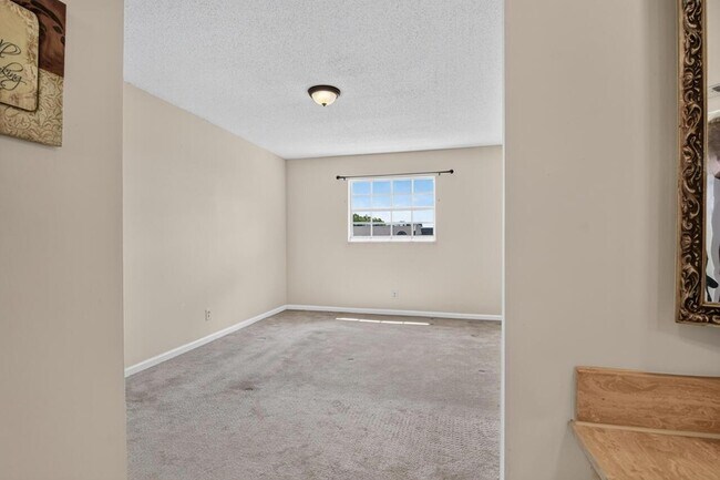Building Photo - 4140 NW 44th Ave