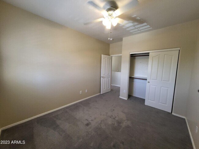 Building Photo - 6816 W Buckskin Trail
