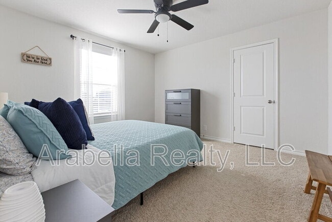 Building Photo - 955 Brown Thrasher