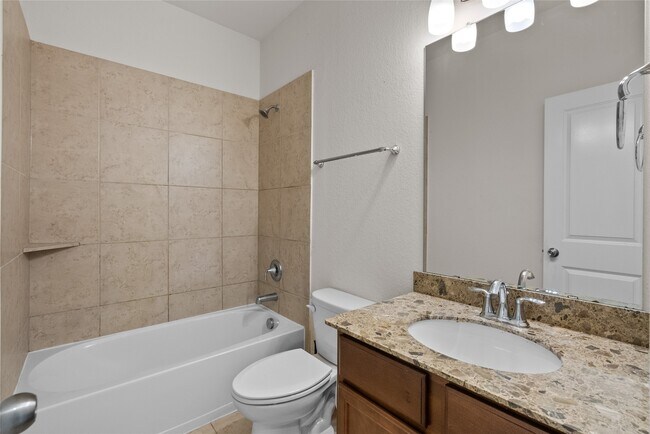 Building Photo - 3622 Pasteur Ln