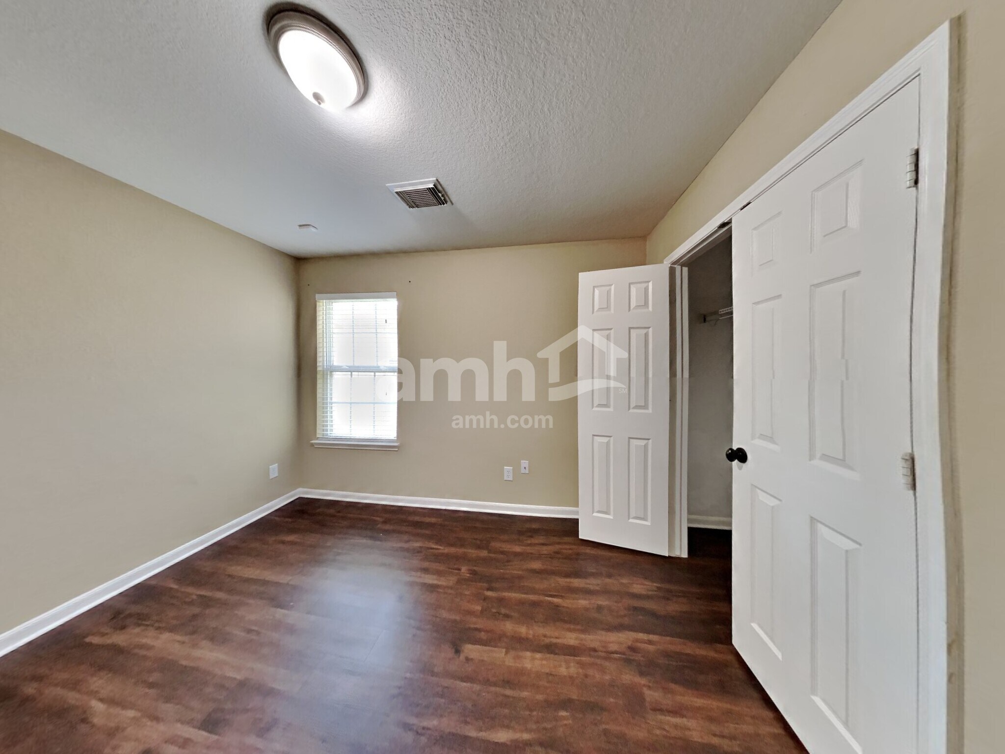 Building Photo - 6907 Oleander Grove Way