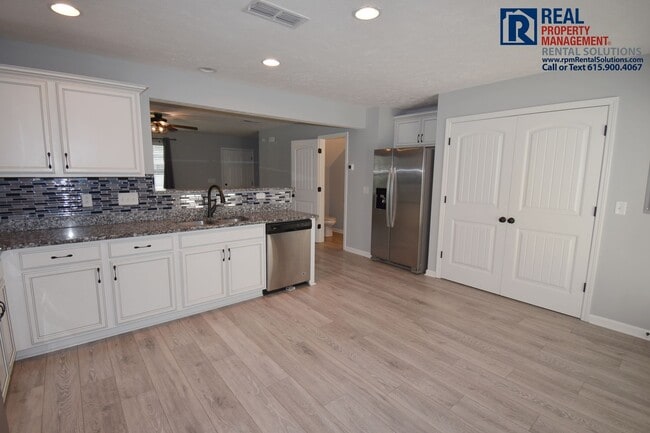 Building Photo - 3547 Nightshade Dr