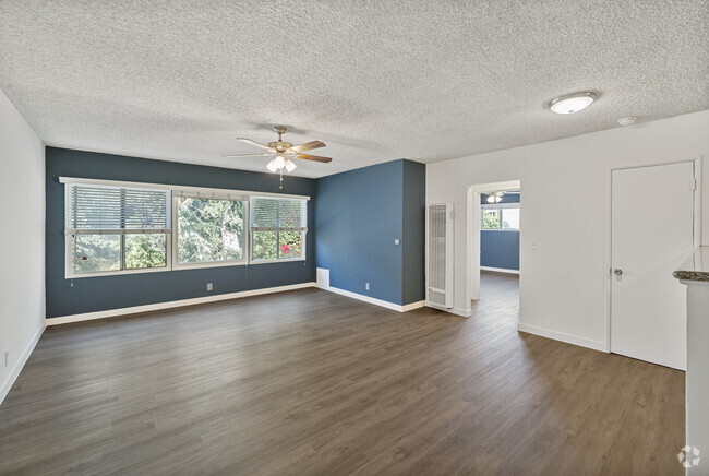 Primary Photo - 2235 W. 26th Pl