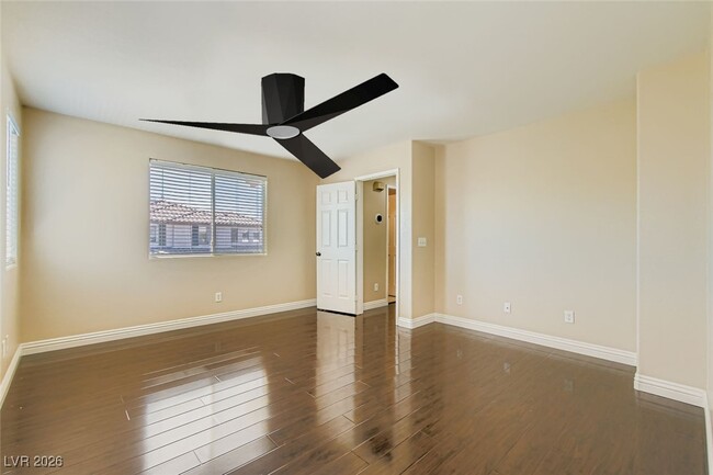 Building Photo - 5986 Ambleshire Ave