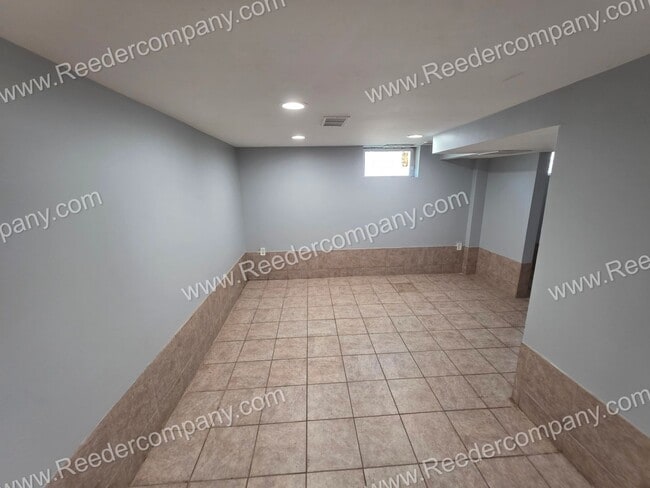 Building Photo - 2 Bedroom / 2 Bath Home Walking Distance to PNW-Hammond Campus