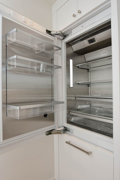 Building Photo - 116 Sherman St