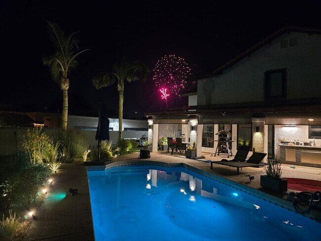 Building Photo - POOL HOME IN SHEFFIELD ESTATES!