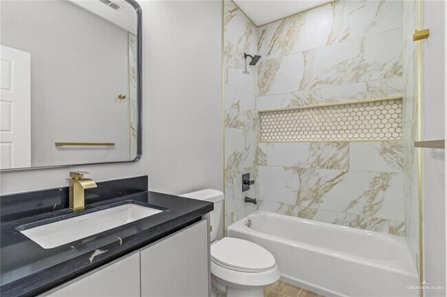 Building Photo - 9 Yosemite Dr