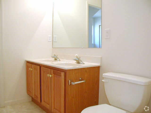 First Bathroom - Donegal Crossing