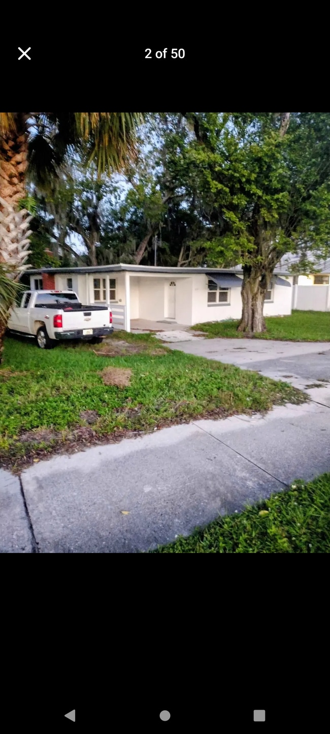 Building Photo - 635 N Nova Rd