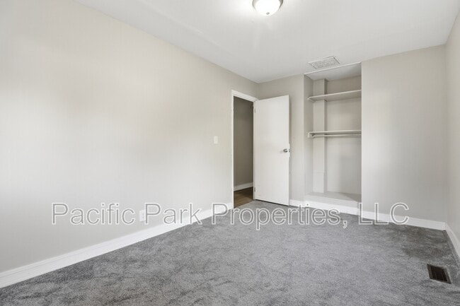 Building Photo - 3939 Esquire Pl