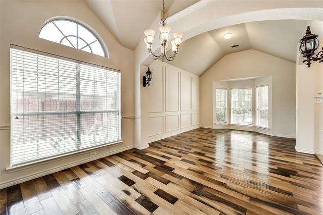 Building Photo - 1504 Grapevine Creek Dr