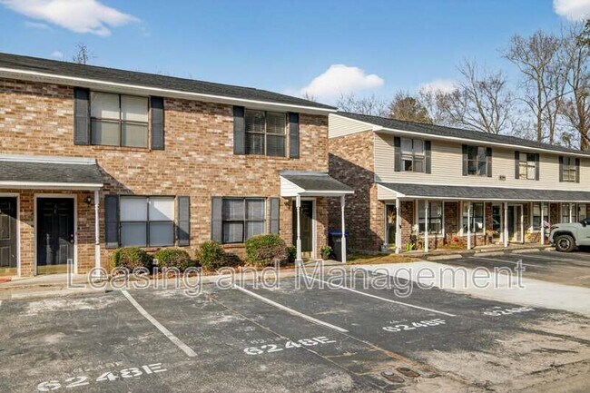 Building Photo - 6248 Lucille Dr