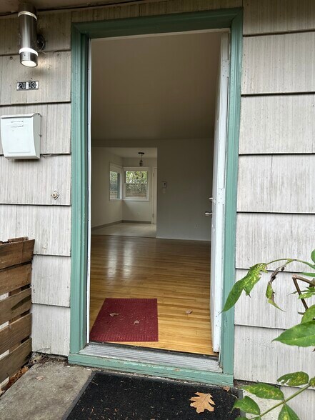 Front porch and doorway - 2033 N McClellan St