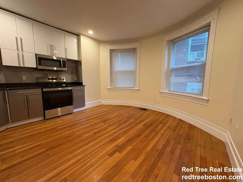 Building Photo - 195 Winthrop Rd