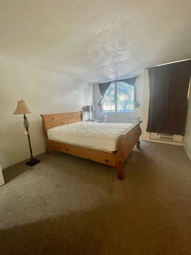 Building Photo - Furnished 1 Bed and 1 Bath at Kaiolu Sunrise !