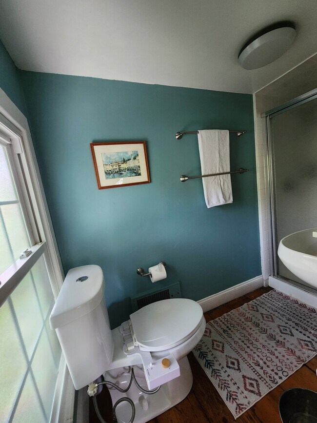 Building Photo - 25 Rombout Ave