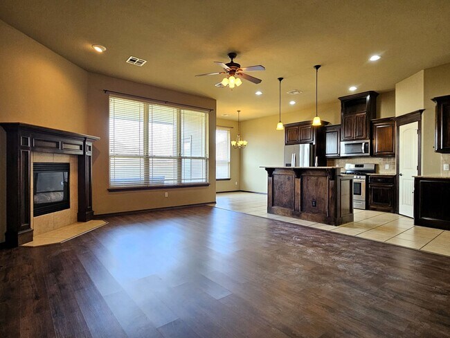 Building Photo - 3401 Ashton Dr