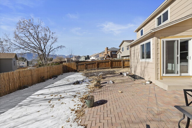 Building Photo - Spacious 6-Bedroom / 3.5-Bath Home — Great Location + Solar Savings!