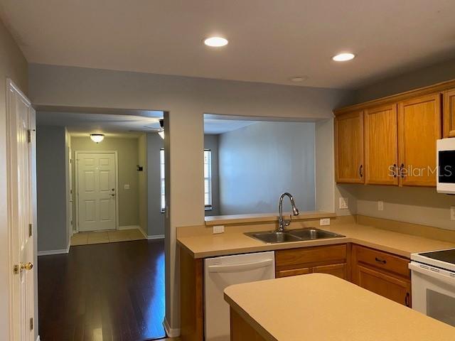 Building Photo - 2525 Harn Blvd