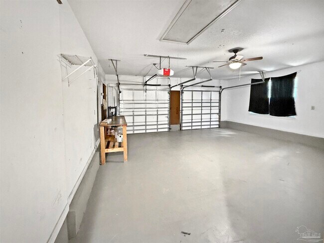 Building Photo - 7055 Jasper St