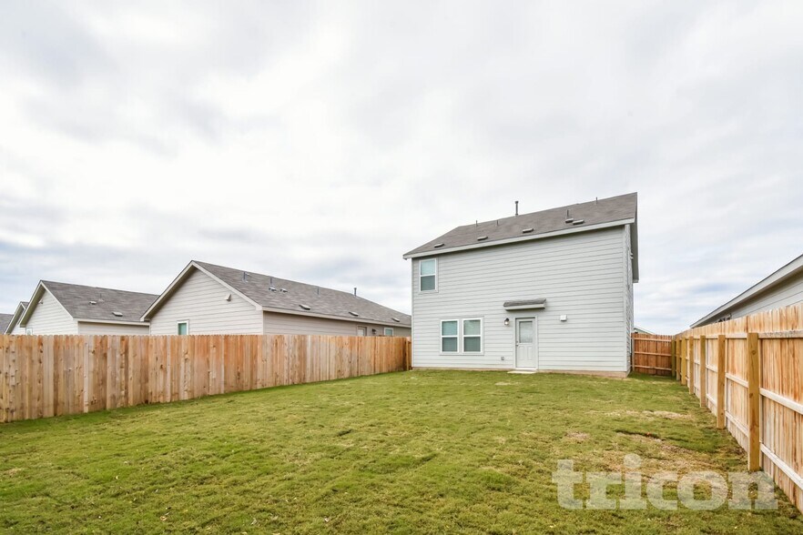 Building Photo - 8902 Lamus Wheel