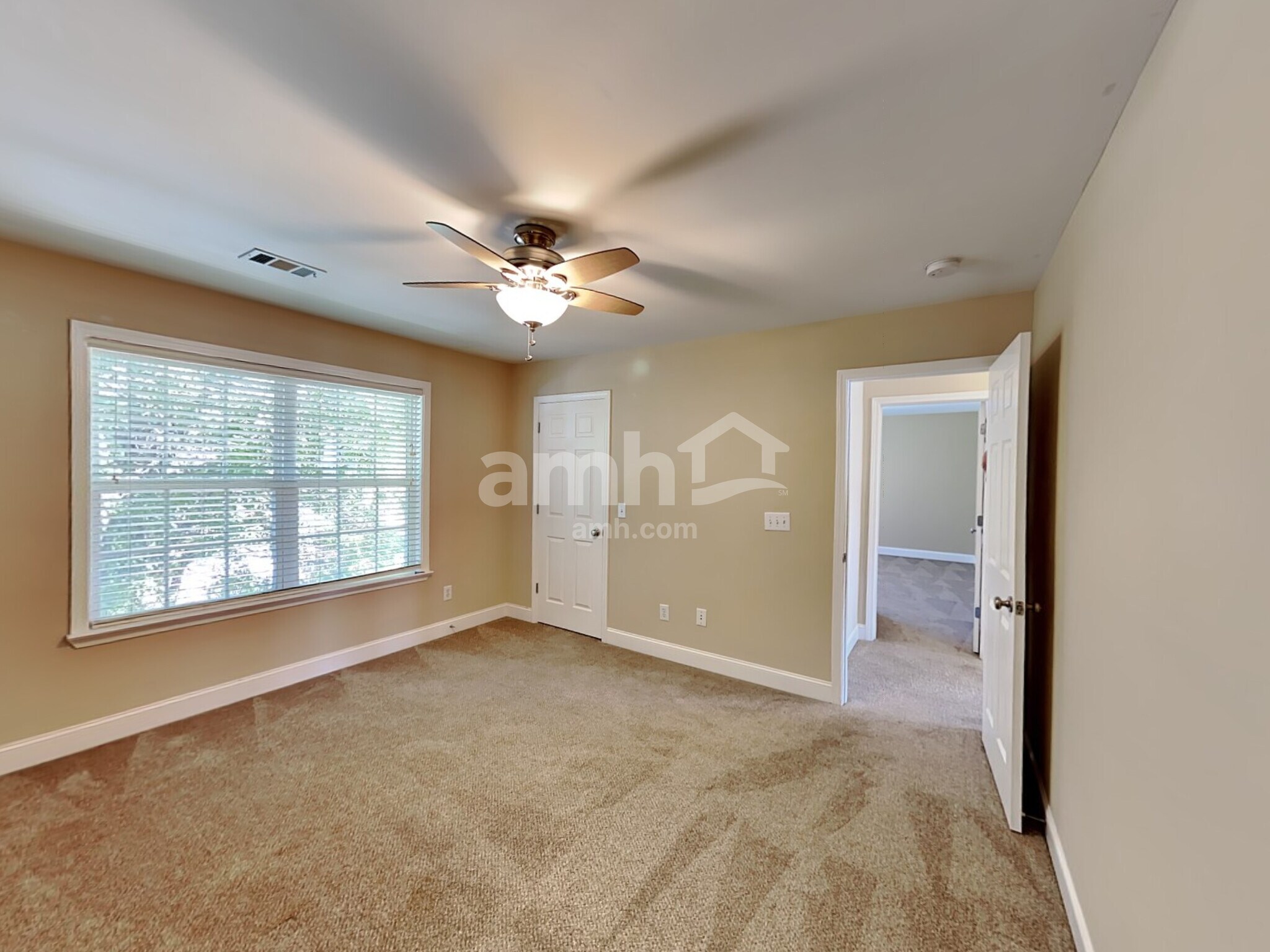 Building Photo - 313 Forest Bend Dr