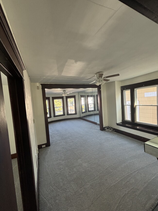 Dining room - 2289 Seneca St