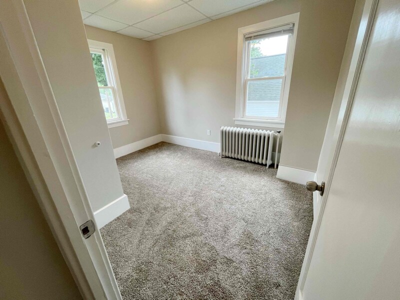 Building Photo - 142 Church St