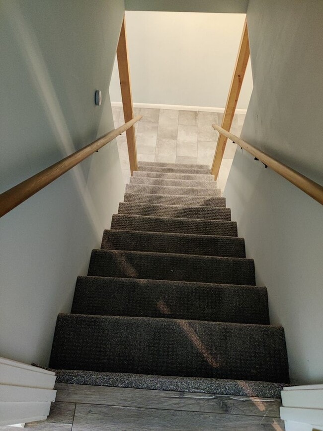 Building Photo - 2 Bedroom, 2 Bedroom Condo Year Round-Yarmouth Port