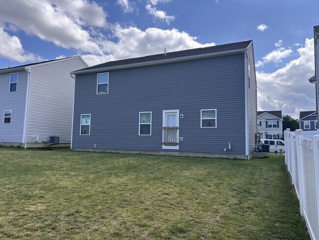 Building Photo - 3293 Stafford Dr