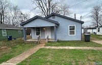 Building Photo - 2910 2nd Ave NW