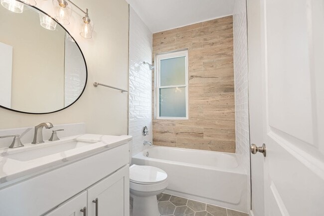Building Photo - NORTHSIDE RARE GEM - FULLY RENOVATED 5+ BE...