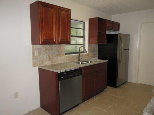 Building Photo - 11348 Linden Dr