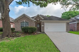 Building Photo - 9026 Eaglecove Dr