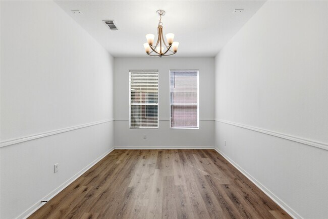 Building Photo - 18427 Grove Brook Ln
