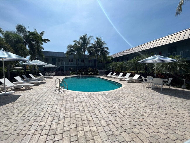 Building Photo - 1311 NE 18th St