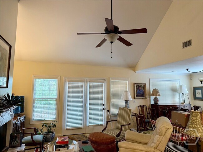 Building Photo - 350 Brickleberry Ridge