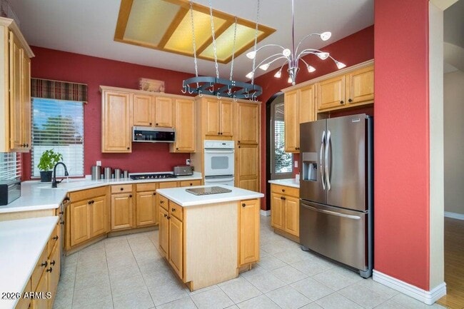 Building Photo - 1004 S Parkcrest St