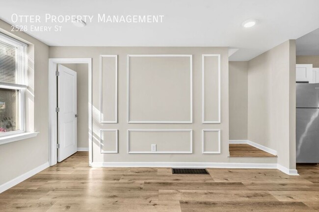 Building Photo - 2528 Emery St