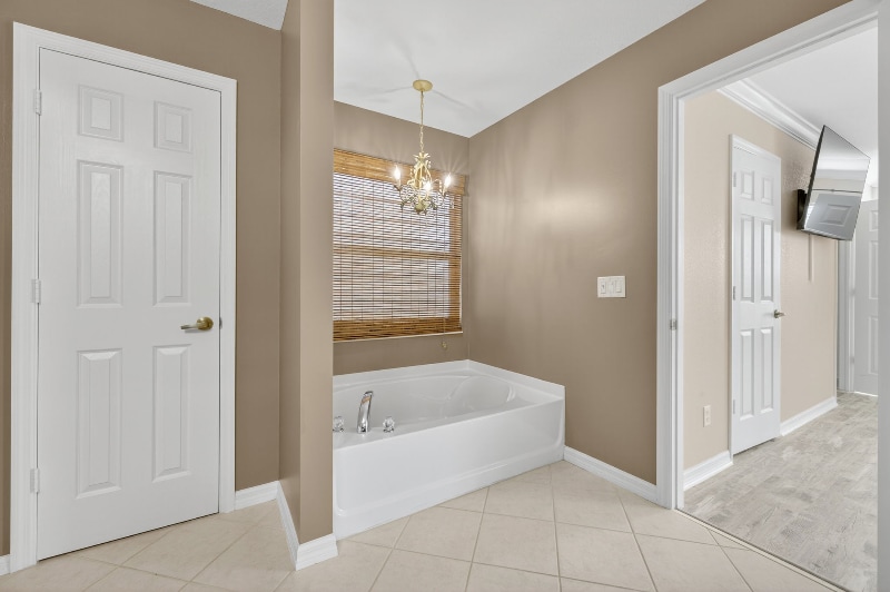 Building Photo - 8250 Silver Birch Way