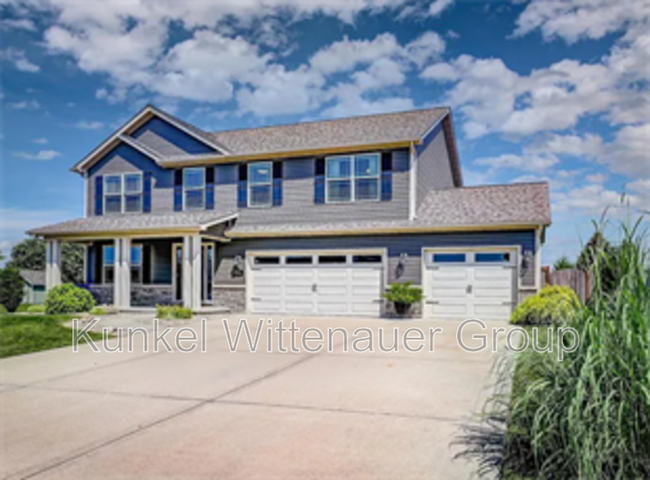 Primary Photo - 2711 London Ln