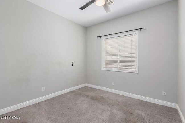 Building Photo - 3704 E Wyatt Way