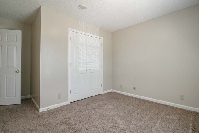 Building Photo - 3059 Woody Ln