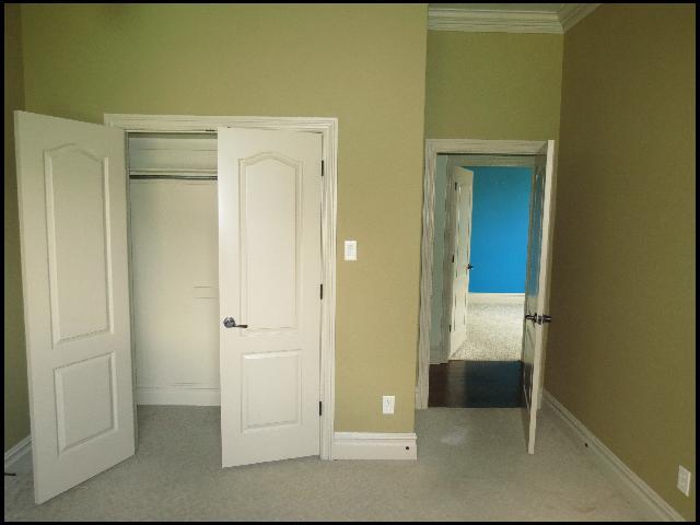 Building Photo - 21 Commentry Dr