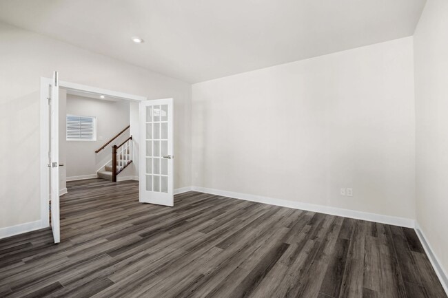 Building Photo - Beautiful 5 Bedroom Home with Attached In-...