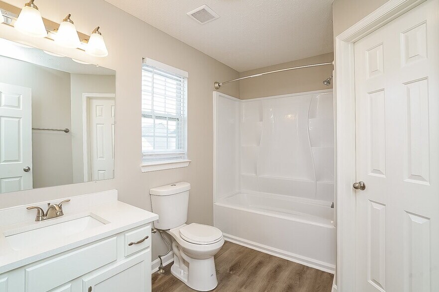 Building Photo - 2608 River Meade Way