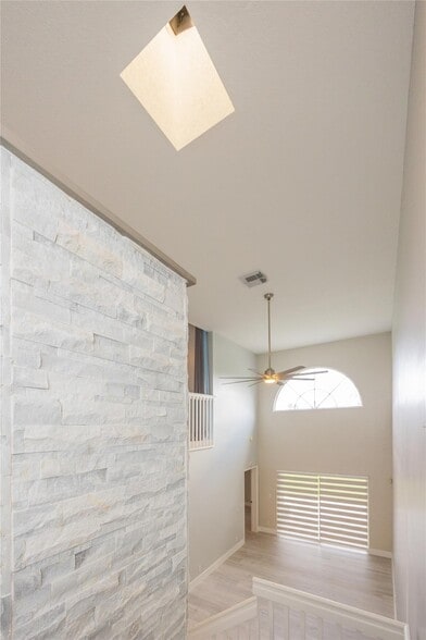 Building Photo - 50 Desford Ln